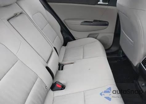 2022 Kia Sportage Lx z USA, uszkodzony, nr VIN KNDPMCAC9N7017360